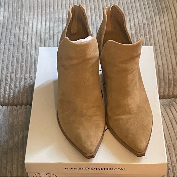 Steve Madden Suede Booties - Picture 4 of 6